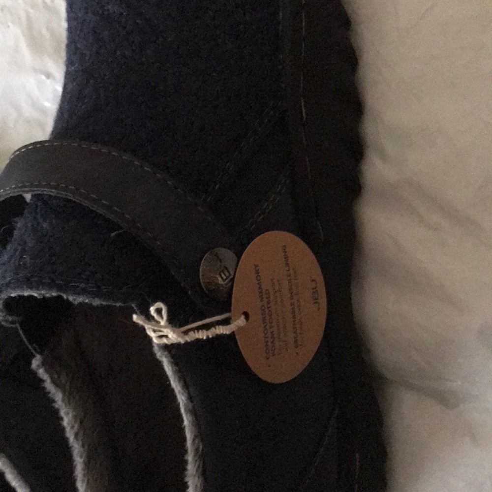 Women’s blue jbu shoes